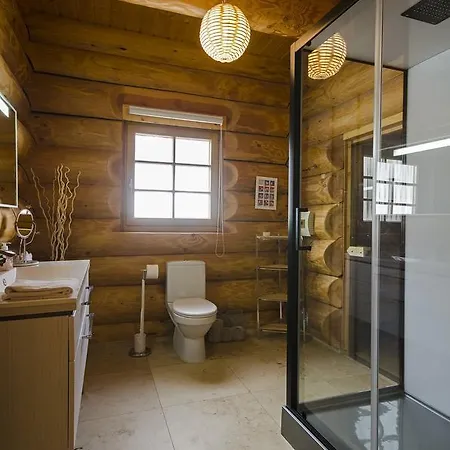 Luxus-ferienhaus Blockhaus Nr 3 Toplage Am Mit Sauna, Outdoor-hottub, Kamin Auf 1300m Uem Feldberg (Baden-Wurttemberg)