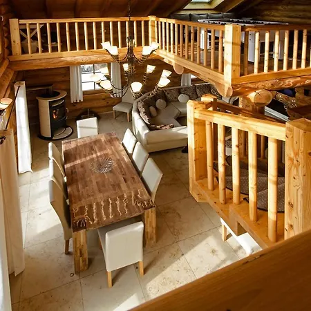 Luxus-ferienhaus Blockhaus Nr 3: Alpine Retreat With Sauna And Hot Tub