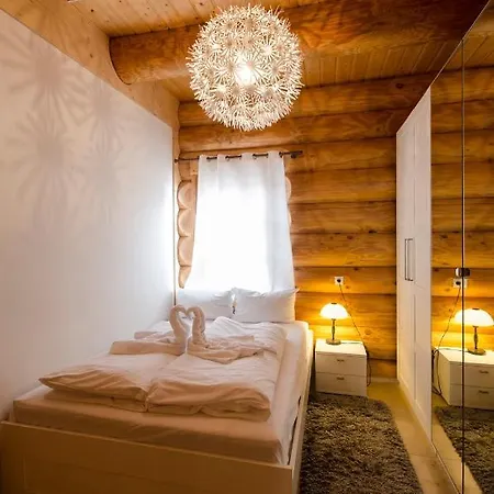 Luxus-ferienhaus Blockhaus Nr 3 Toplage Am Mit Sauna, Outdoor-hottub, Kamin Auf 1300m Uem *