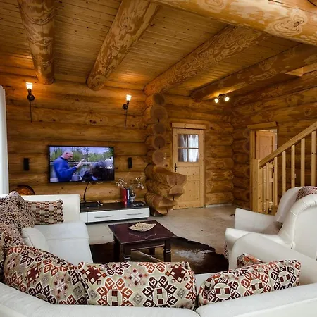 Semesterbostad Luxus-ferienhaus Blockhaus Nr 3 Toplage Am Mit Sauna, Outdoor-hottub, Kamin Auf 1300m Uem *